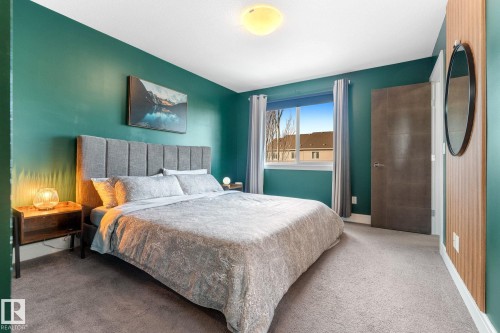 Spacious Primary with walk in closet and 4pc. ensuite - 89 Hewitt Circle, Spruce Grove, AB - Indoor Photo Showing Bedroom