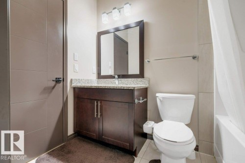 820 177 Street, Edmonton, AB - Indoor Photo Showing Bathroom