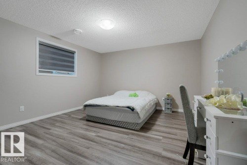 820 177 Street, Edmonton, AB - Indoor Photo Showing Bedroom