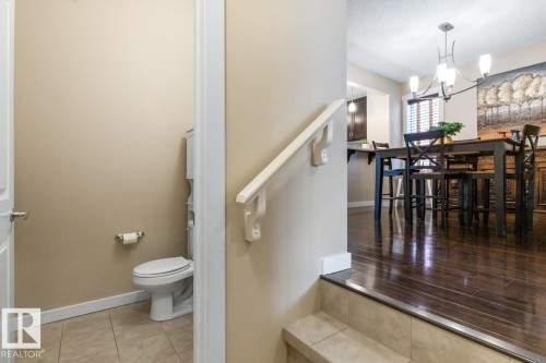 208 57 Street, Edmonton, AB - Indoor