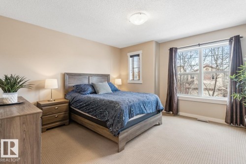 208 57 Street, Edmonton, AB - Indoor Photo Showing Bedroom