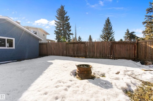 View of fenced backyard - 17116 81 Avenue, Edmonton, AB - Outdoor