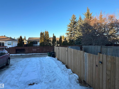 10512 21 Avenue, Edmonton, AB - Outdoor With Backyard