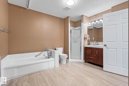 407 5204 25 Avenue, Edmonton, AB - Indoor Photo Showing Bathroom