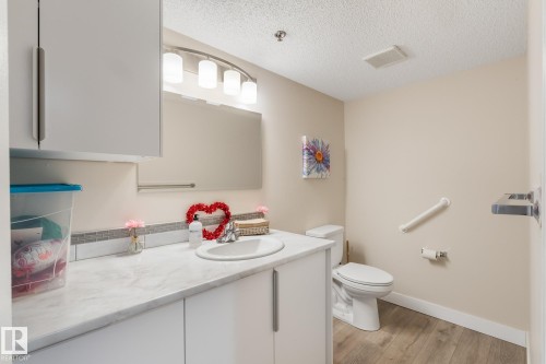 407 5204 25 Avenue, Edmonton, AB - Indoor Photo Showing Bathroom