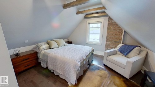 11313 127 Street Nw, Edmonton, AB - Indoor Photo Showing Bedroom