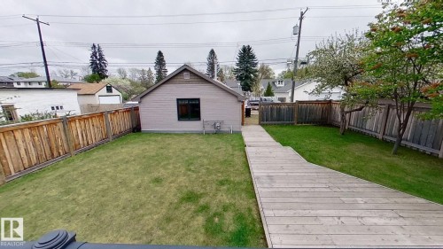 11313 127 Street Nw, Edmonton, AB - Outdoor