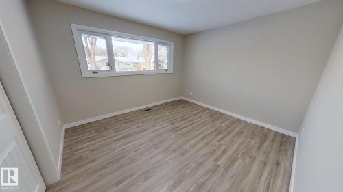 12211 52 Street, Edmonton, AB - Indoor Photo Showing Other Room