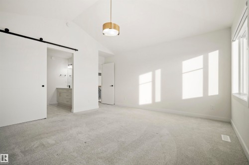 1538 Howes Place, Edmonton, AB - Indoor Photo Showing Other Room