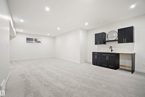 1538 Howes Place, Edmonton, AB - Indoor