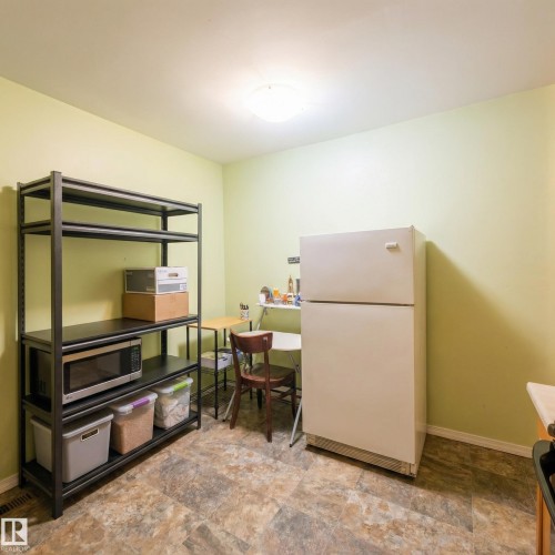 14225 32 Street, Edmonton, AB - Indoor