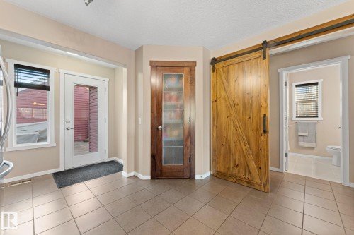 181 62 St, Edmonton, AB - Indoor Photo Showing Other Room
