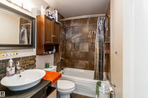 2508 49 Street, Edmonton, AB - Indoor Photo Showing Bathroom