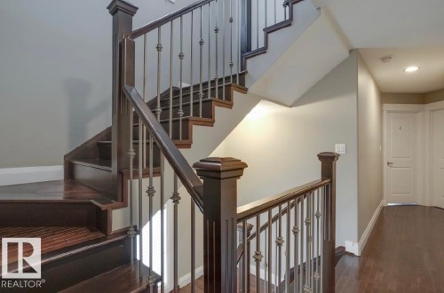 10935 76 Avenue, Edmonton, AB - Indoor Photo Showing Other Room