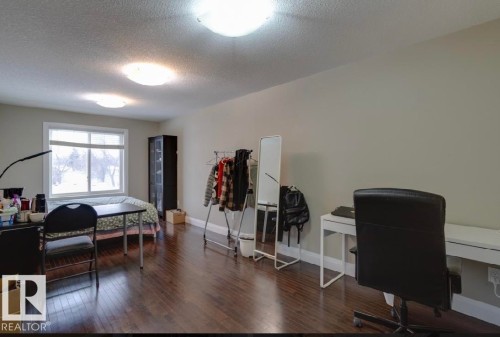 10935 76 Avenue, Edmonton, AB - Indoor Photo Showing Office