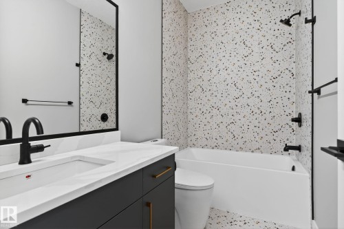 Full bathroom featuring vanity and shower / tub combination - 456 Crystal Creek Link, Leduc, AB - Indoor Photo Showing Bathroom