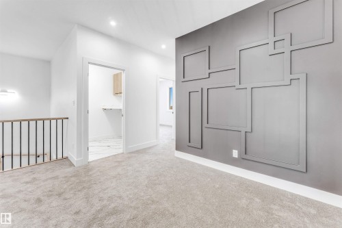 123 28 Street, Edmonton, AB - Indoor Photo Showing Other Room