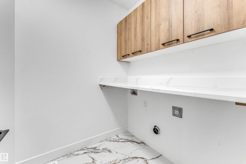 123 28 Street, Edmonton, AB - Indoor