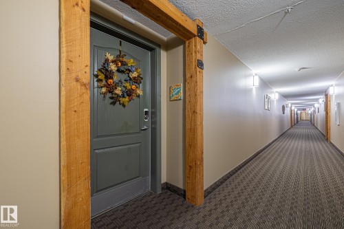 120 278 Suder Greens Drive, Edmonton, AB - Indoor Photo Showing Other Room