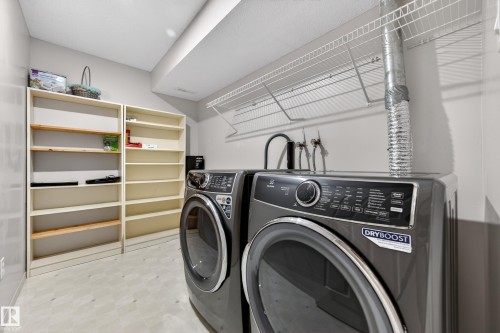 6840 159A Avenue, Edmonton, AB - Indoor Photo Showing Laundry Room
