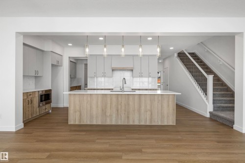 73 Sumac Close, Fort Saskatchewan, AB - Indoor Photo Showing Kitchen