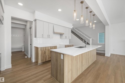 73 Sumac Close, Fort Saskatchewan, AB - Indoor Photo Showing Kitchen