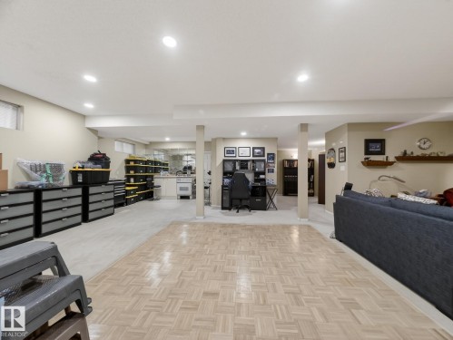 220 Ronning Close, Edmonton, AB - Indoor
