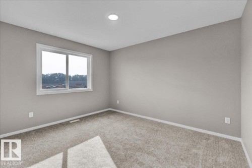 43 Eton Link, Spruce Grove, AB - Indoor Photo Showing Other Room