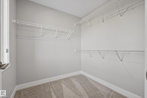 1523 Darby Bay, Edmonton, AB - Indoor With Storage
