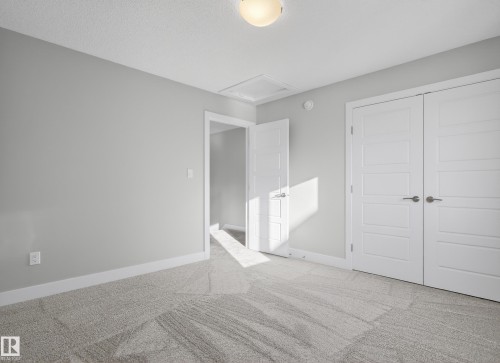 1523 Darby Bay, Edmonton, AB - Indoor Photo Showing Other Room