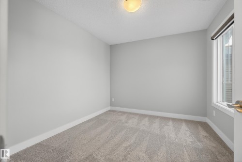1523 Darby Bay, Edmonton, AB - Indoor Photo Showing Other Room