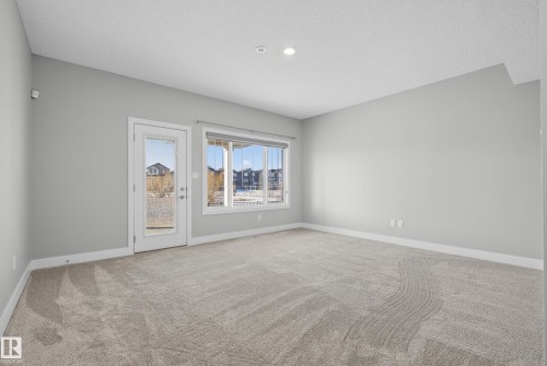 1523 Darby Bay, Edmonton, AB - Indoor Photo Showing Other Room