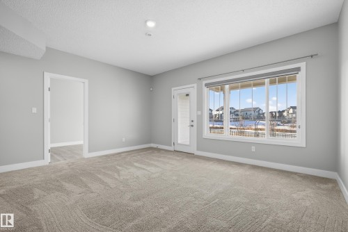 1523 Darby Bay, Edmonton, AB - Indoor Photo Showing Other Room