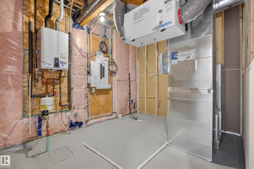 1523 Darby Bay, Edmonton, AB - Indoor Photo Showing Basement