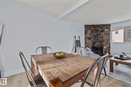 5612 92C Avenue, Edmonton, AB - Indoor Photo Showing Dining Room