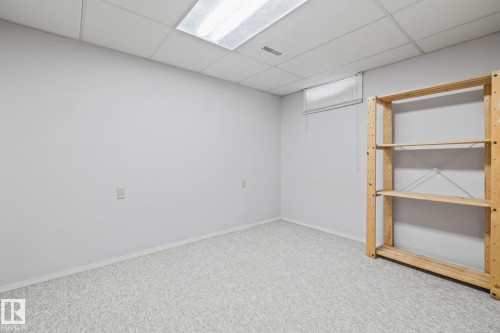 5612 92C Avenue, Edmonton, AB - Indoor Photo Showing Other Room