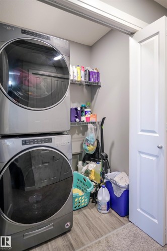 4027 3 Street Nw, Edmonton, AB - Indoor Photo Showing Laundry Room