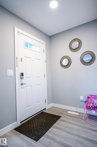 4027 3 Street Nw, Edmonton, AB - Indoor Photo Showing Other Room