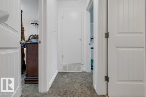 7611 141 Avenue Nw, Edmonton, AB - Indoor Photo Showing Other Room