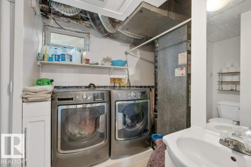 7611 141 Avenue Nw, Edmonton, AB - Indoor Photo Showing Laundry Room