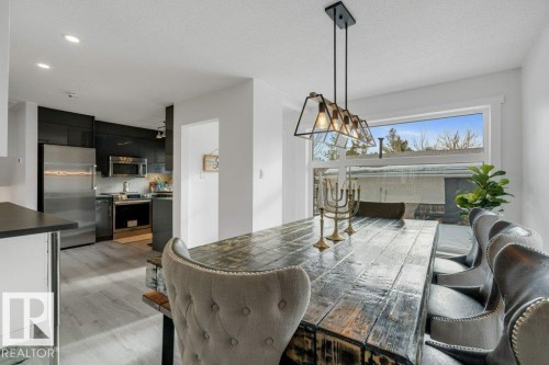 7611 141 Avenue Nw, Edmonton, AB - Indoor Photo Showing Dining Room