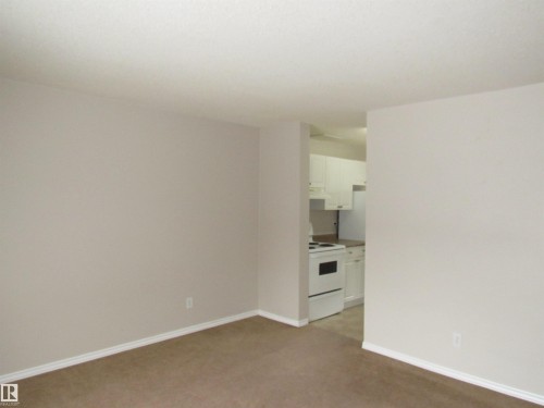 122 3308 113 Avenue, Edmonton, AB - Indoor