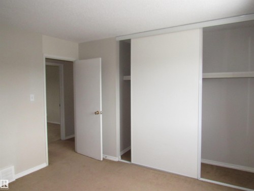 122 3308 113 Avenue, Edmonton, AB - Indoor Photo Showing Other Room