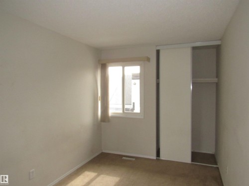 122 3308 113 Avenue, Edmonton, AB - Indoor Photo Showing Other Room