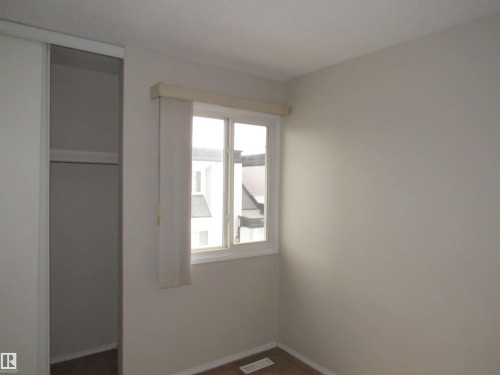 122 3308 113 Avenue, Edmonton, AB - Indoor Photo Showing Other Room