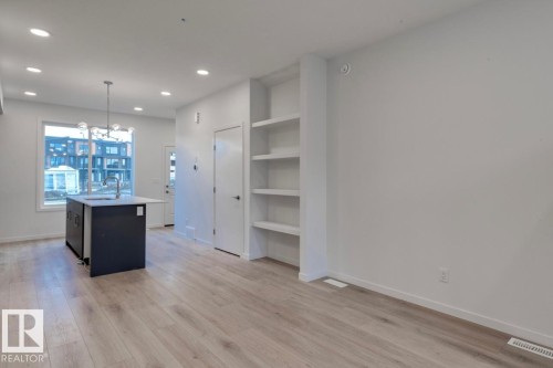 7118 50A Avenue, Beaumont, AB - Indoor