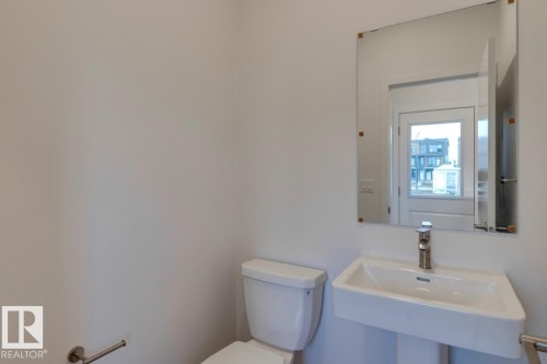 7118 50A Avenue, Beaumont, AB - Indoor Photo Showing Bathroom