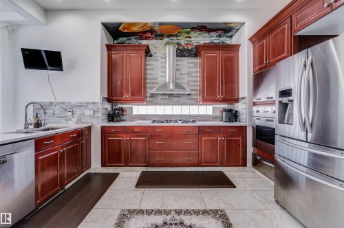 251 Galland Close, Edmonton, AB - Indoor Photo Showing Kitchen With Double Sink