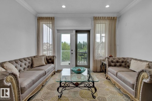 251 Galland Close, Edmonton, AB - Indoor Photo Showing Living Room