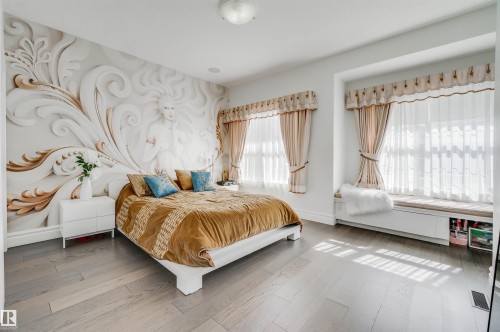 251 Galland Close, Edmonton, AB - Indoor Photo Showing Bedroom